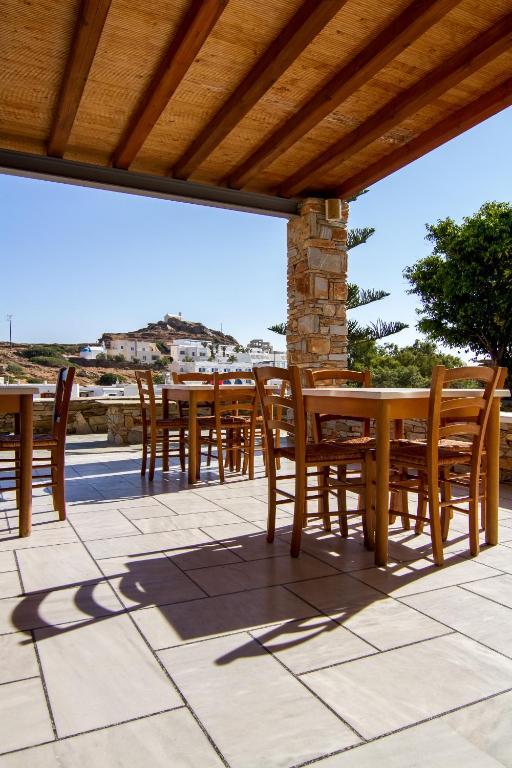 Village Twins Chora
